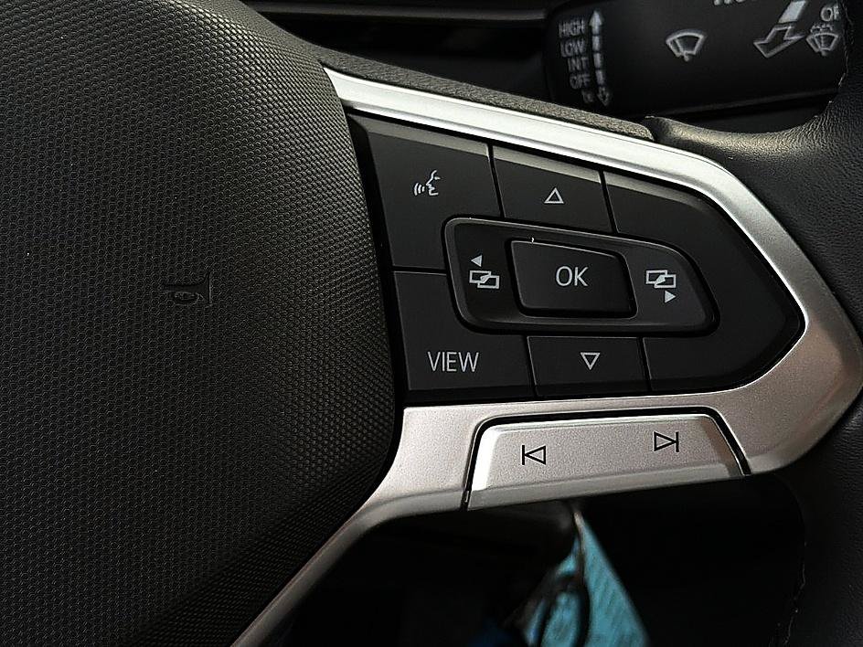 Used 2025 Deep Black Volkswagen S image 17