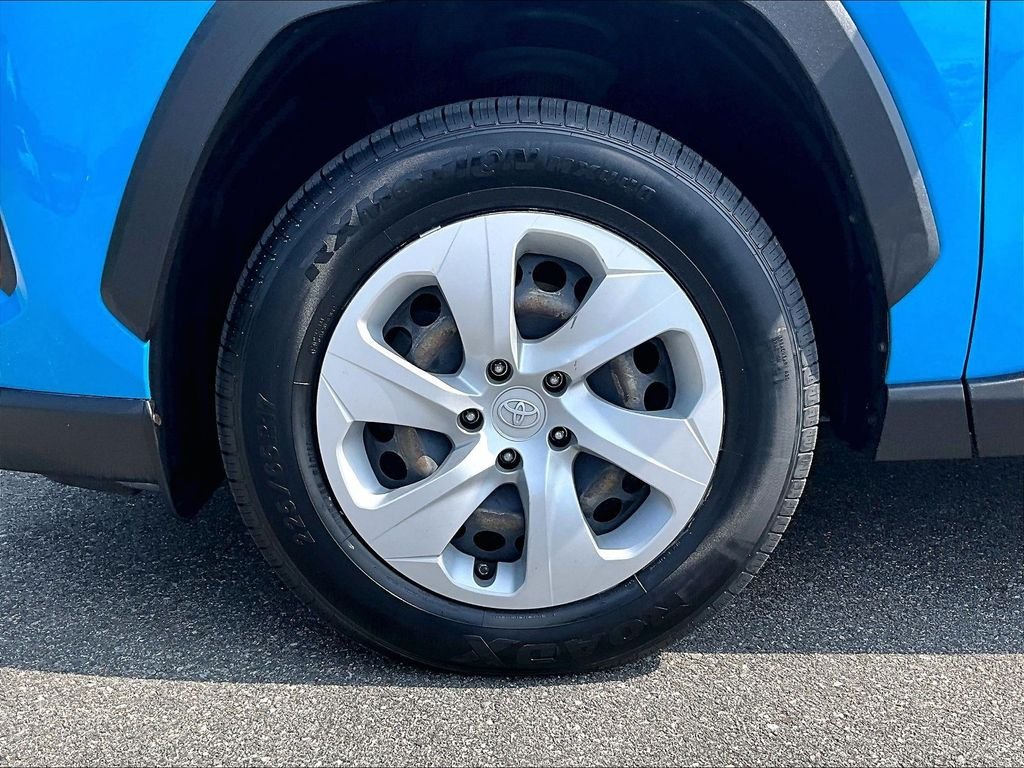 Used 2019 Blue Toyota LE image 7
