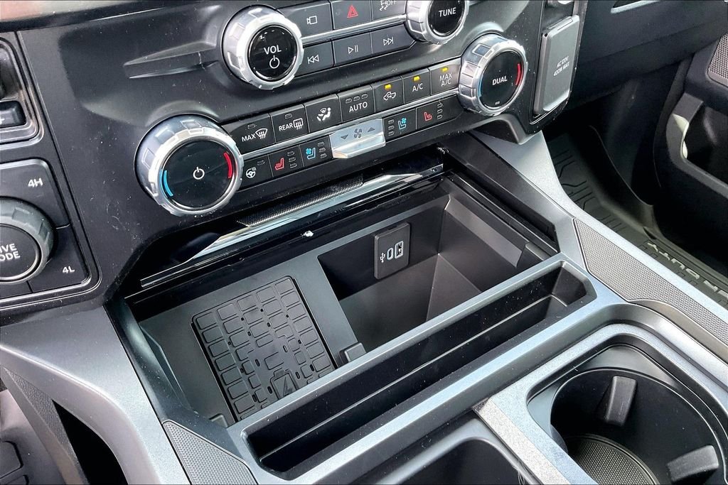 New 2026 Ford Super Duty F-250 Lariat 4D Crew Cab