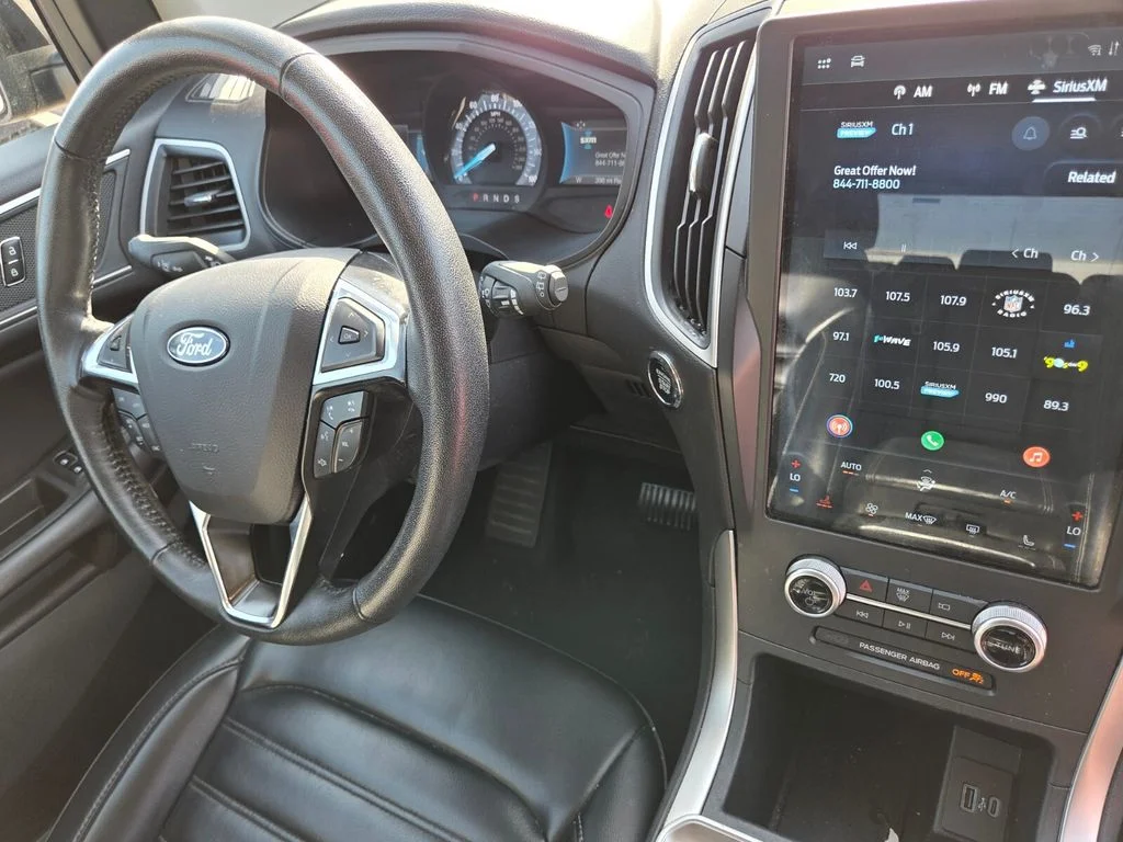Used 2024 Black Ford SEL image 30