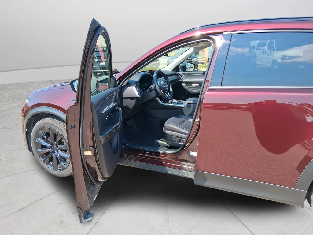 Used 2026 Red Mazda 3.3 Turbo Premium image 32
