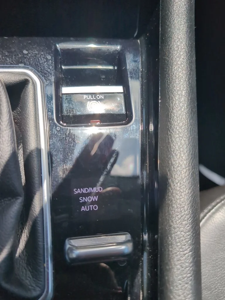 Certified Used 2022 Gray Jeep Limited image 13