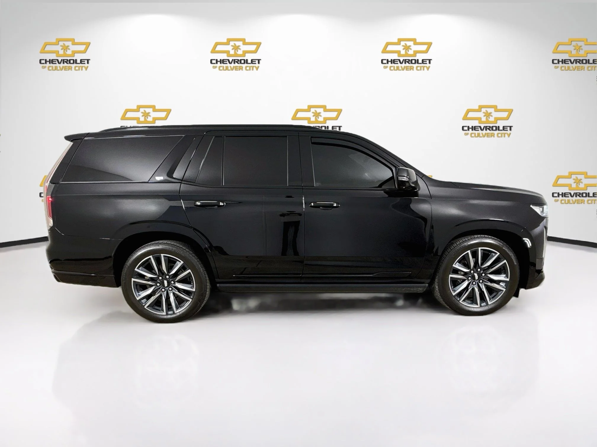 Used 2021 BLACK RAVEN Cadillac Sport Platinum image 9