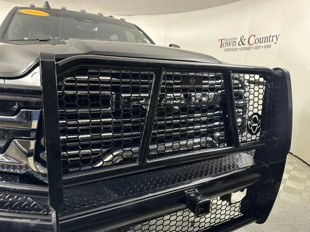 Used 2025 Black Ram Laramie image 5