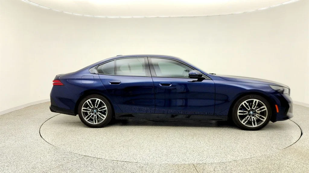 Used 2024 Tanzanite Blue II Metallic BMW 530i w/ M Sport Pro Pkg, Luxury Seating & Premium Pkg image 4