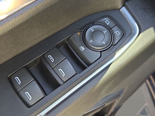 Used 2023 Titanium GMC Elevation image 21