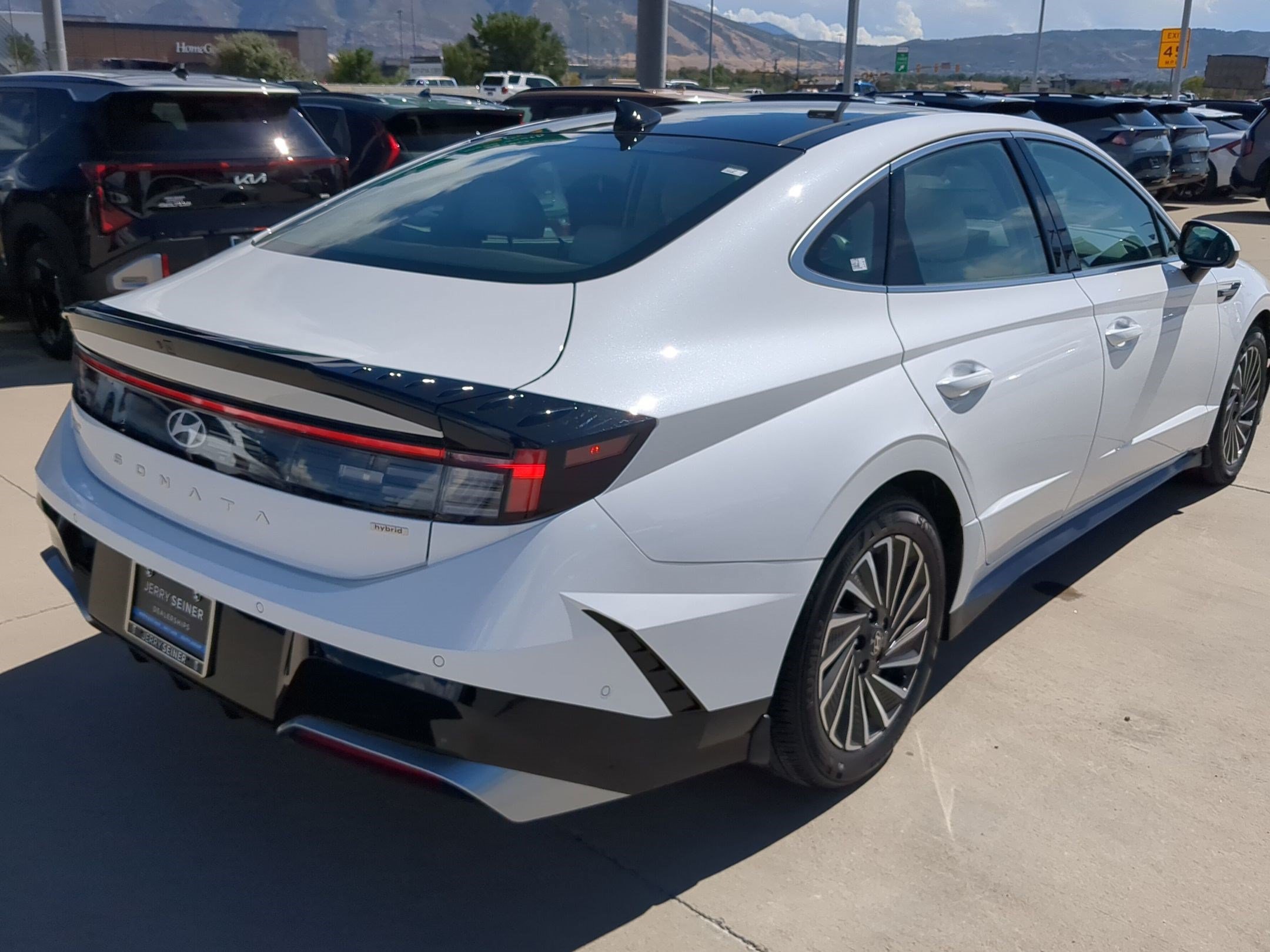 Certified Used 2025 Serenity White Hyundai Limited image 6
