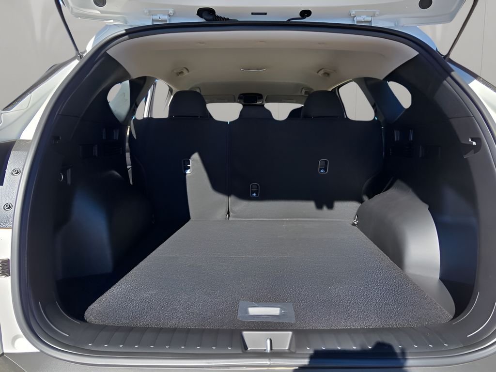Used 2026 Serenity White Pearl Hyundai SE image 27
