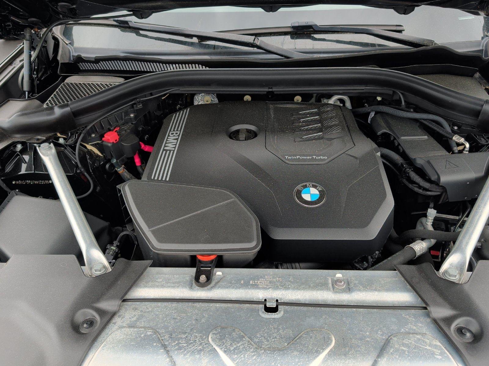 Used 2022 Black Sapphire Metallic BMW xDrive30i image 9