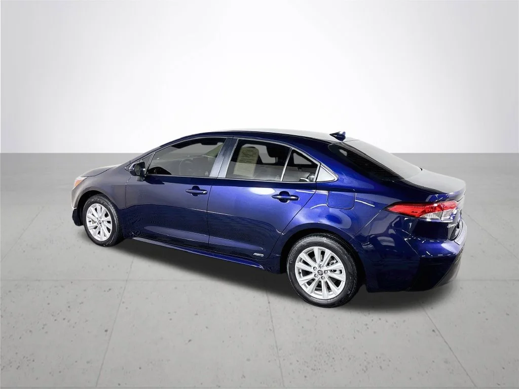 Used 2026  Toyota LE image 8