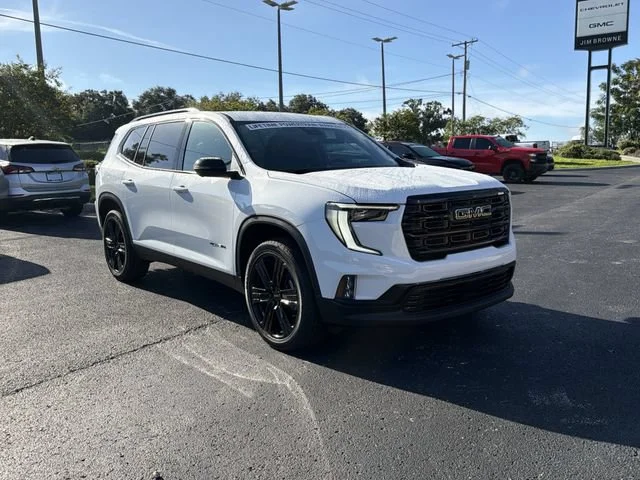New 2026 Summit White GMC Elevation image 2