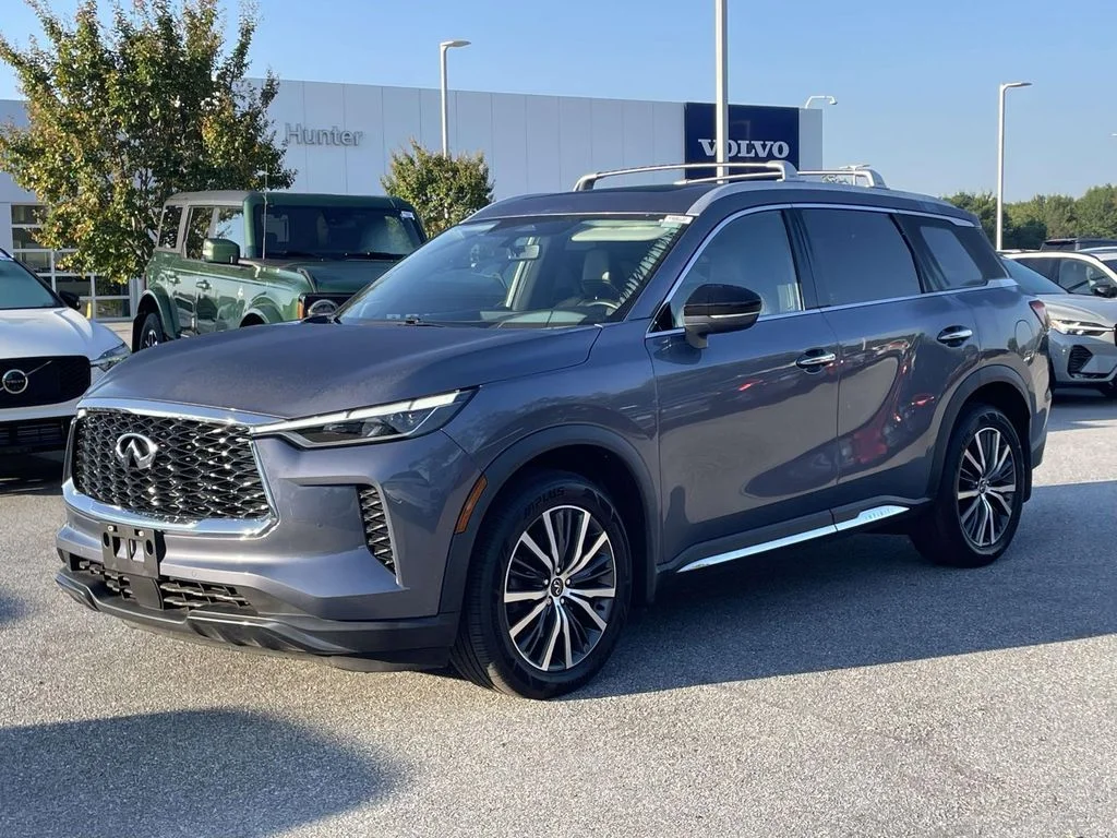 Used 2023 Moonbow Blue INFINITI SENSORY image 25