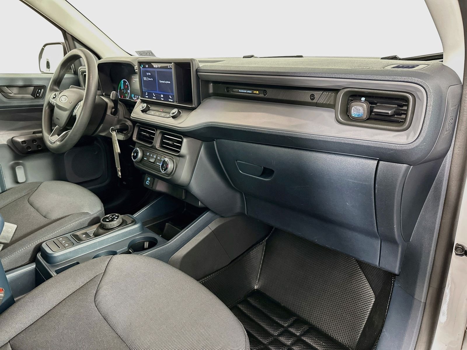 Used 2023 Oxford White Ford XL image 26