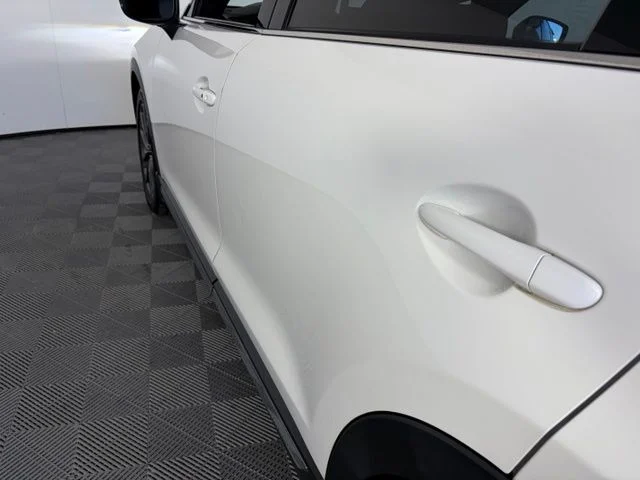 Used 2020 Snowflake White Pearl Mazda Signature image 10