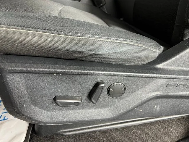 Used 2021 Red Ford XLT image 18