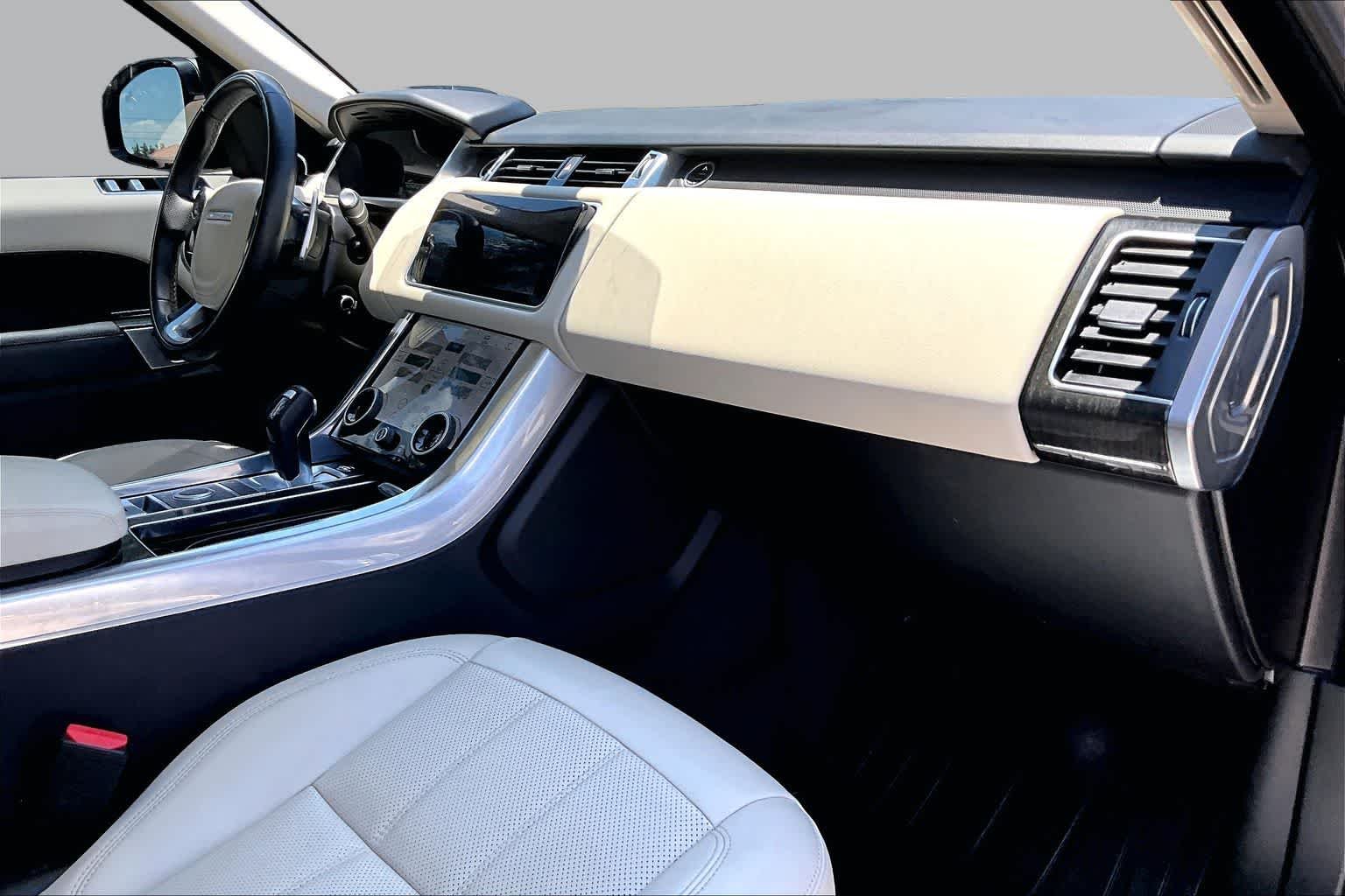 Used 2022 Ethereal Frost Silver Land Rover HSE Silver Edition image 19