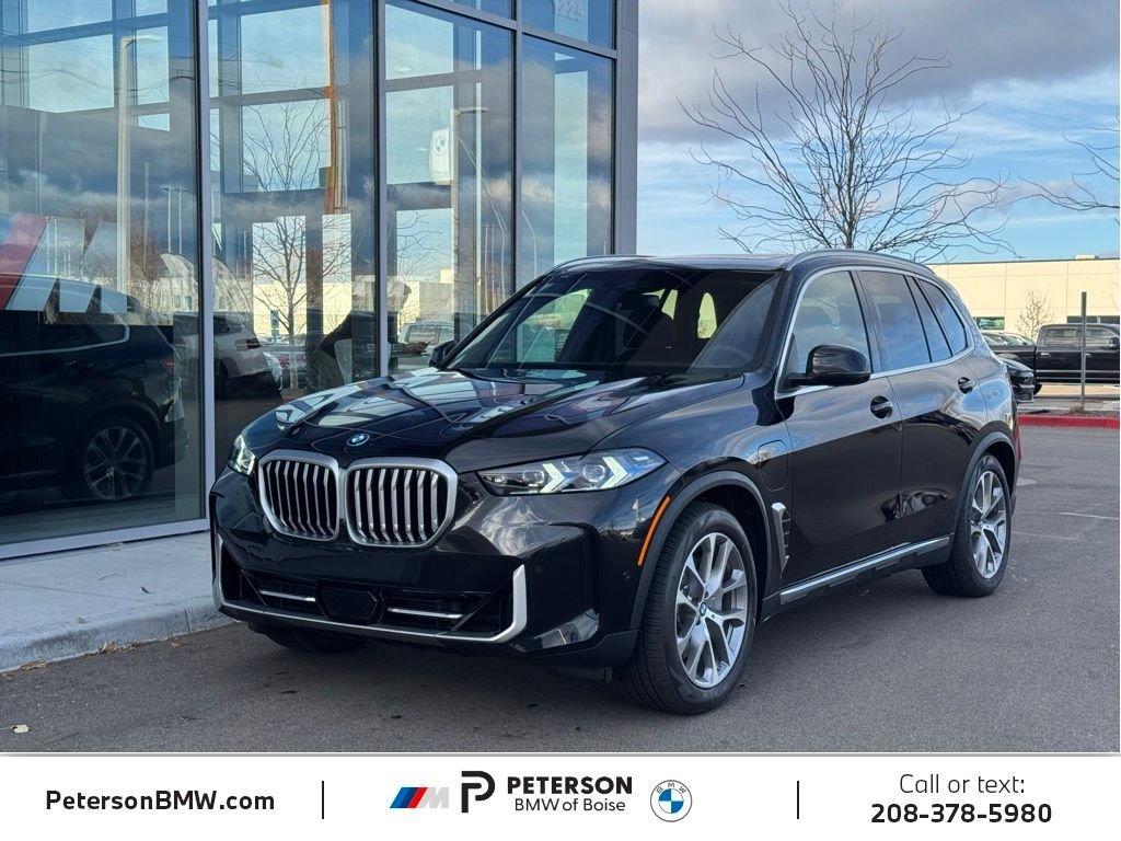 2026 BMW X5 xDrive50e's photo