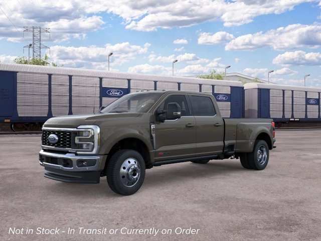2026 Ford Super Duty F-450 DRW LARIAT