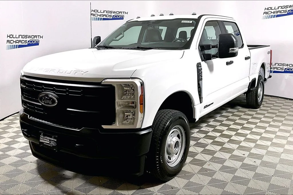 2026 Ford F-250 XL 4x4 Crew Cab 6-3/4' Box's photo