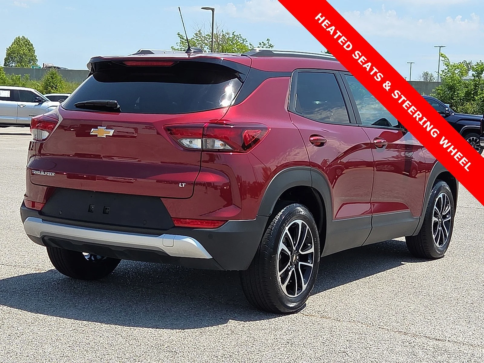 Used 2024 Crimson Metallic Chevrolet LT image 5