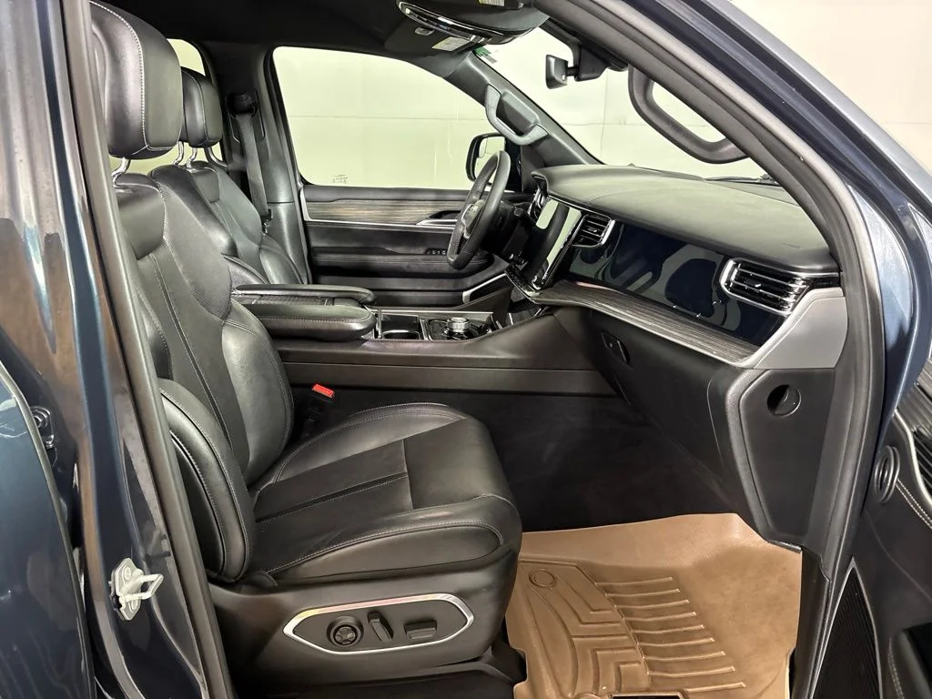 Used 2022 Gray Jeep Series III image 17