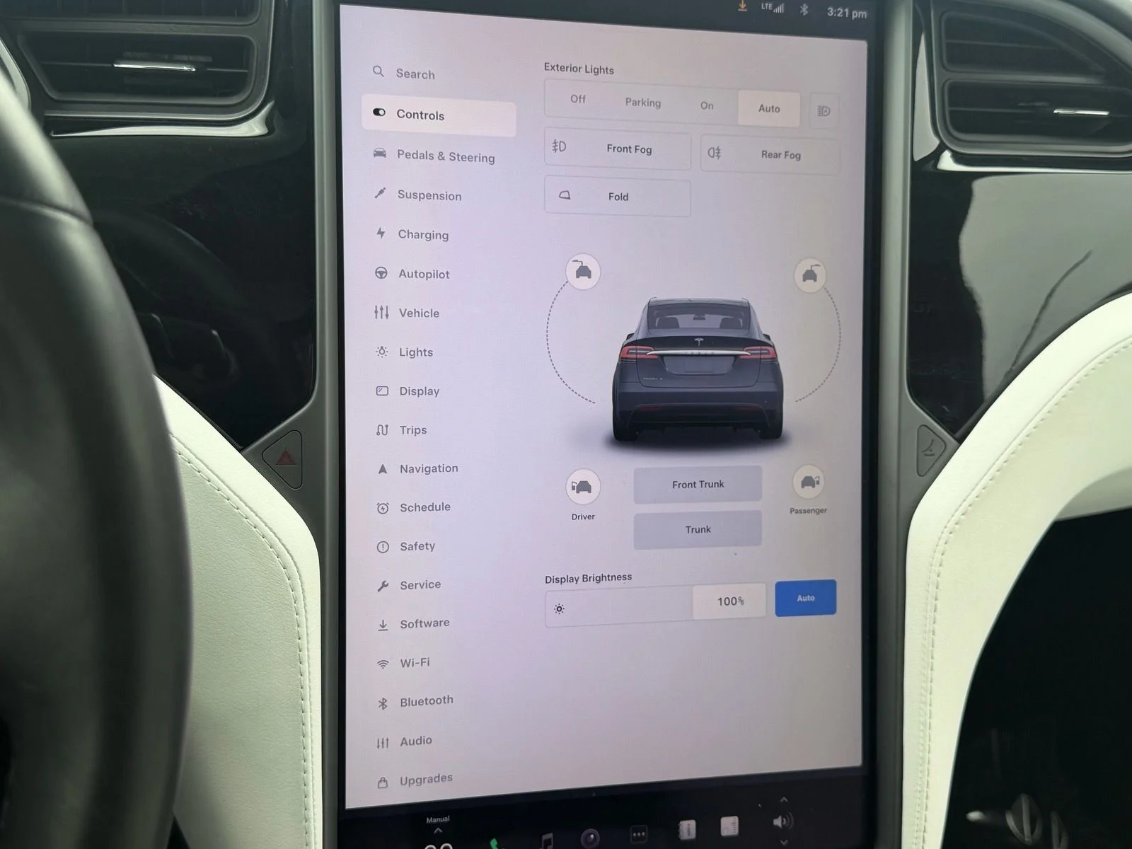 Used 2018 Gray Tesla  image 27