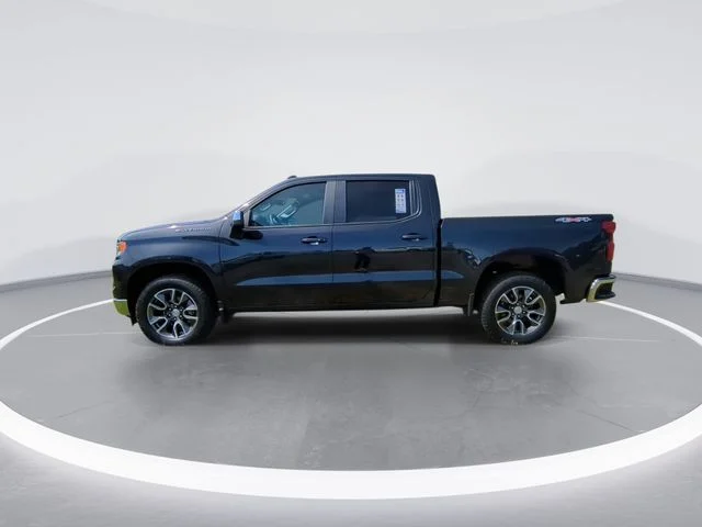 Used 2023 Gray Chevrolet LT image 5