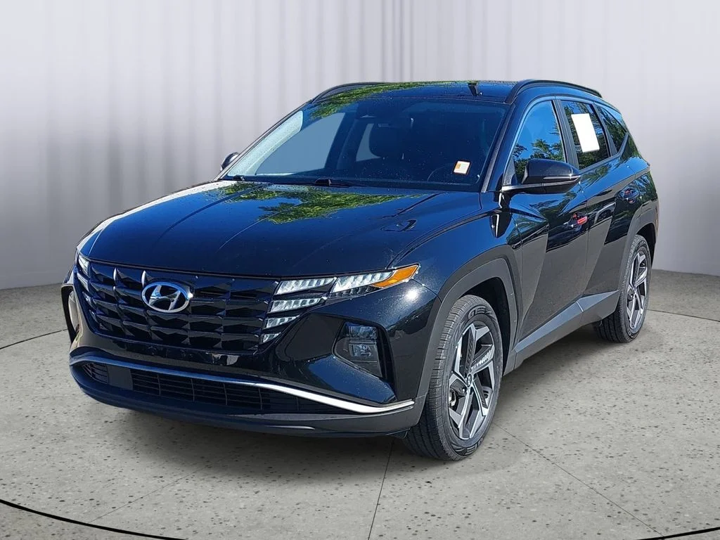 Used 2023 Black Hyundai SEL image 7