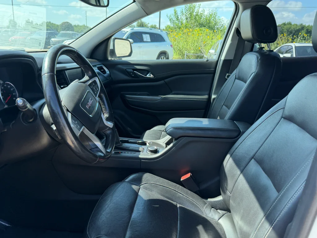 Used 2019 Summit White GMC SLT image 10