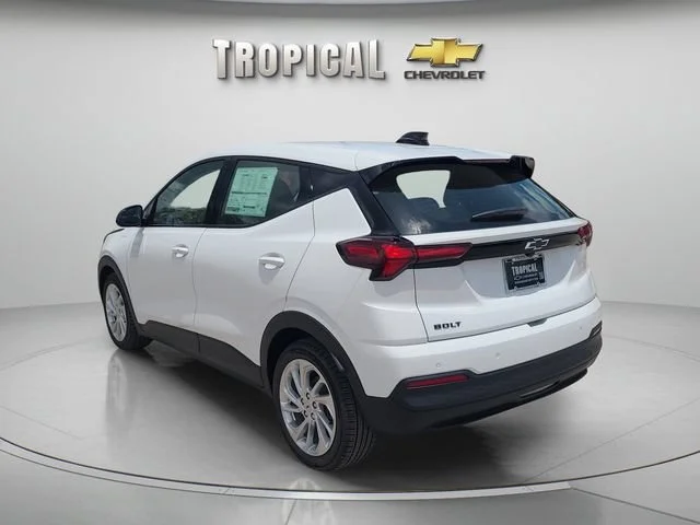 New 2027 Summit White Chevrolet LT image 2