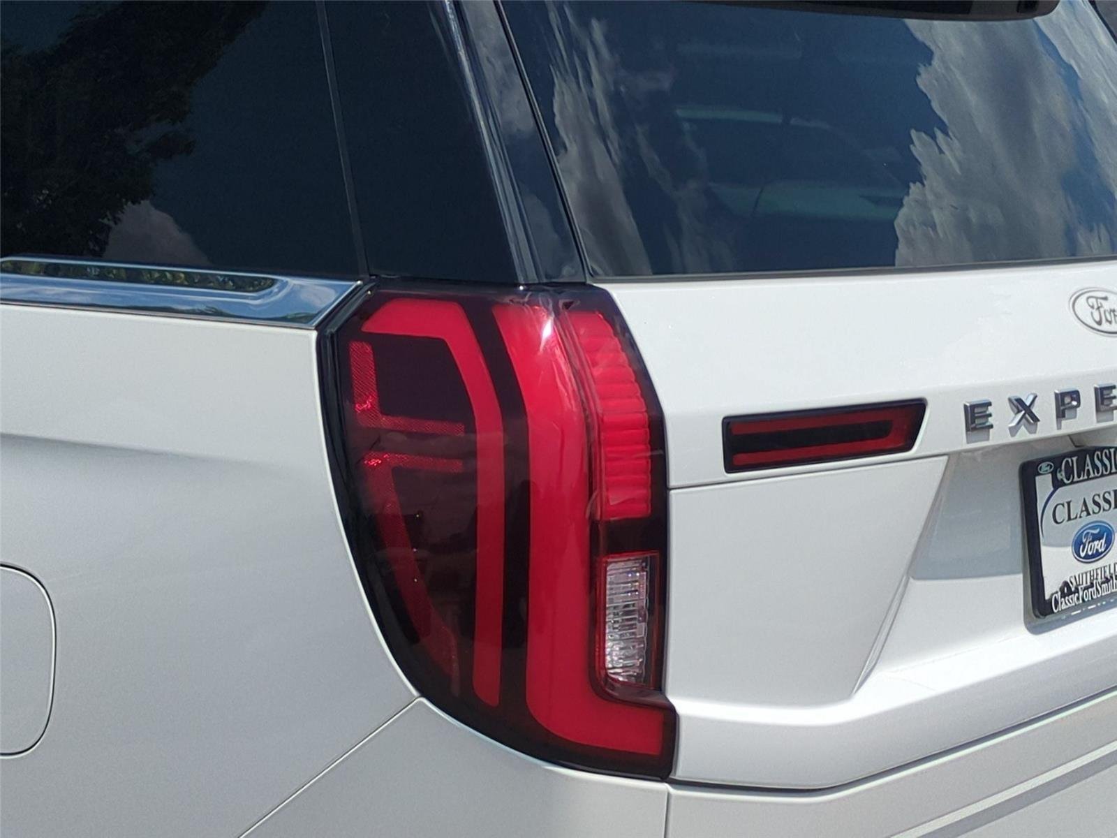 Used 2025 Star White Metallic Tri-Coat Ford King Ranch image 12
