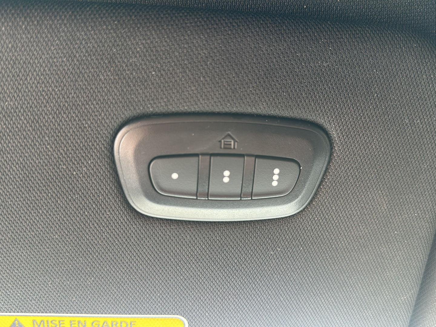 Used 2024 Diamond Black Crystal Pearlcoat Jeep Series II image 30