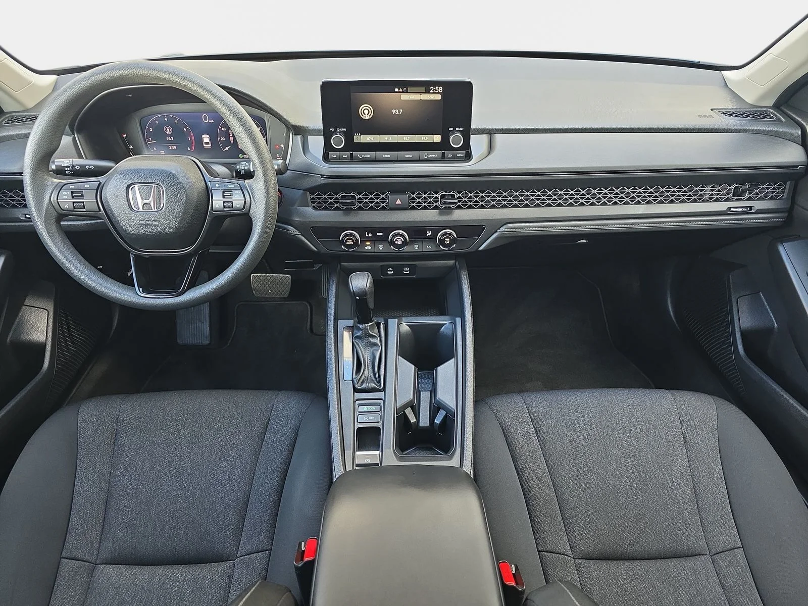 2024 Honda Accord LX - Photo 9