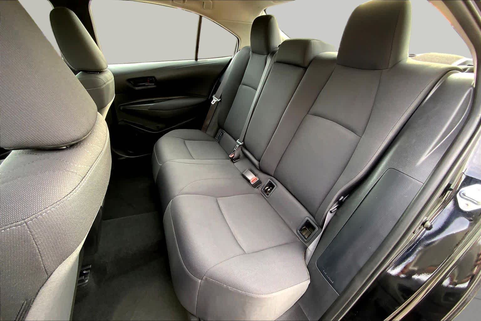 Used 2025 Midnight Black Metallic Toyota LE image 21