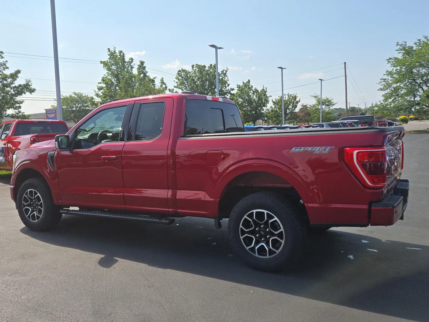 Used 2022 Rapid Red Metallic Tinted Clearcoat Ford XLT image 3