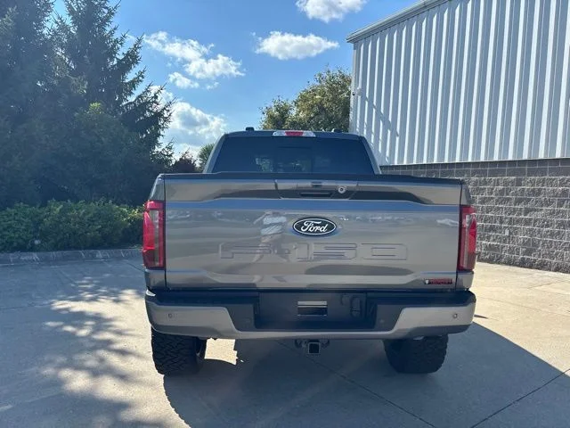 New 2026 Carbonized Gray Metallic Ford XLT image 7