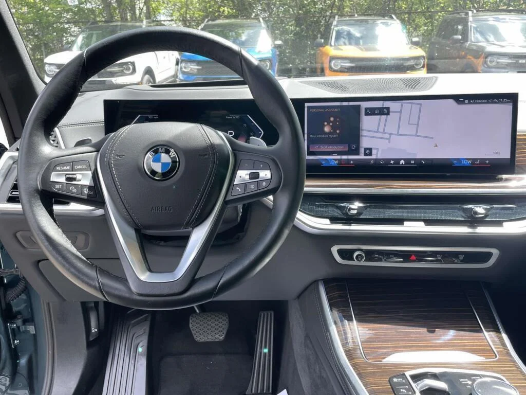 Used 2026 BLU/Blue BMW xDrive40i image 2
