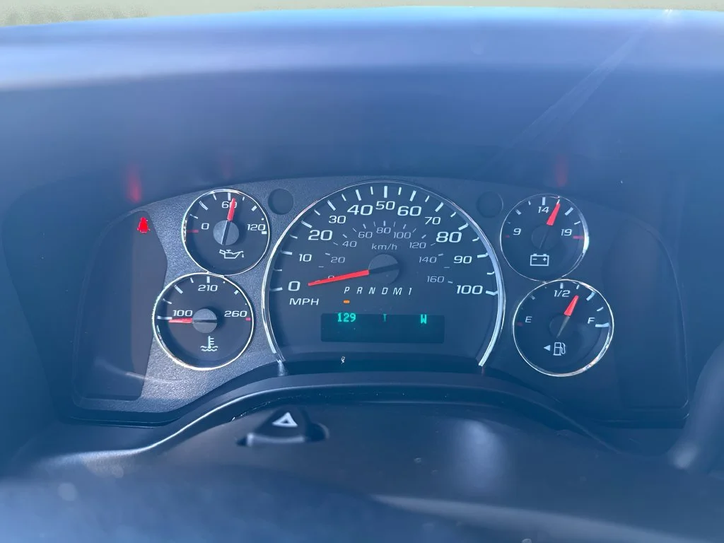Used 2025 White Chevrolet LT image 14