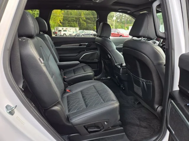 Used 2023 White Kia SX-Prestige image 20