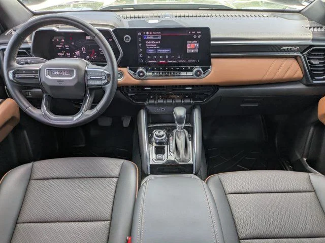 2025 GMC Canyon AT4 - Photo 15