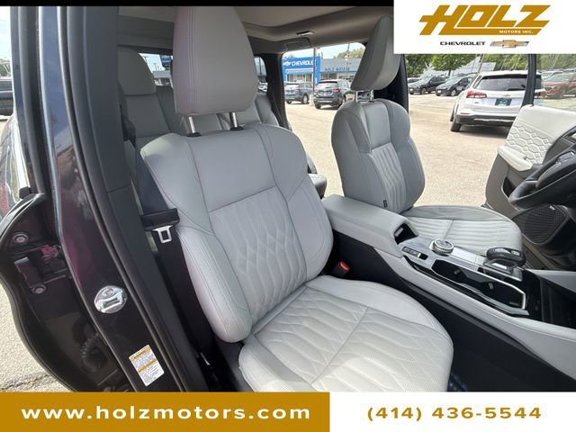 2025 Mitsubishi Outlander SEL - Photo 29