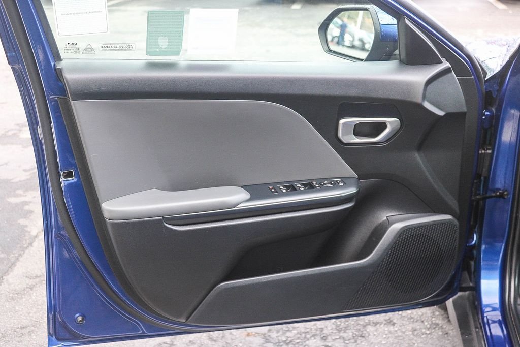 Used 2025 Blue Kia LXS image 24