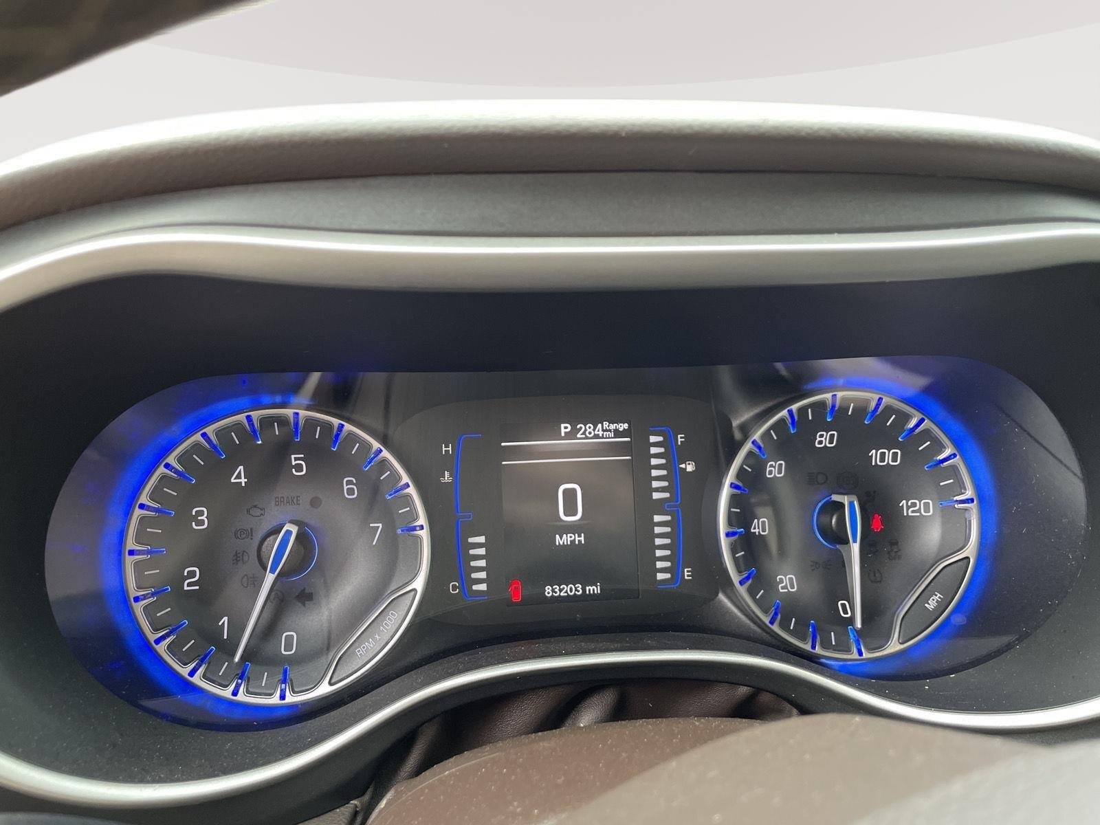 Used 2020 Chrysler Pacifica Touring L with VIN 2C4RC1BG7LR283537 for sale in Kansas City