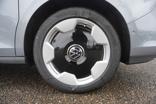 2025 Volkswagen ID. Buzz PRO S - Photo 14