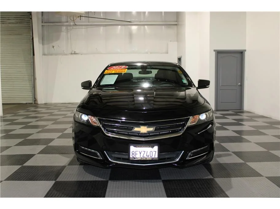 Used 2019 Mosaic Black Metallic Chevrolet LT image 5