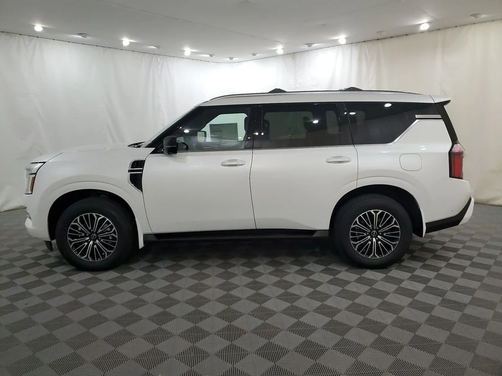 2026 Nissan Armada SL - Photo 10