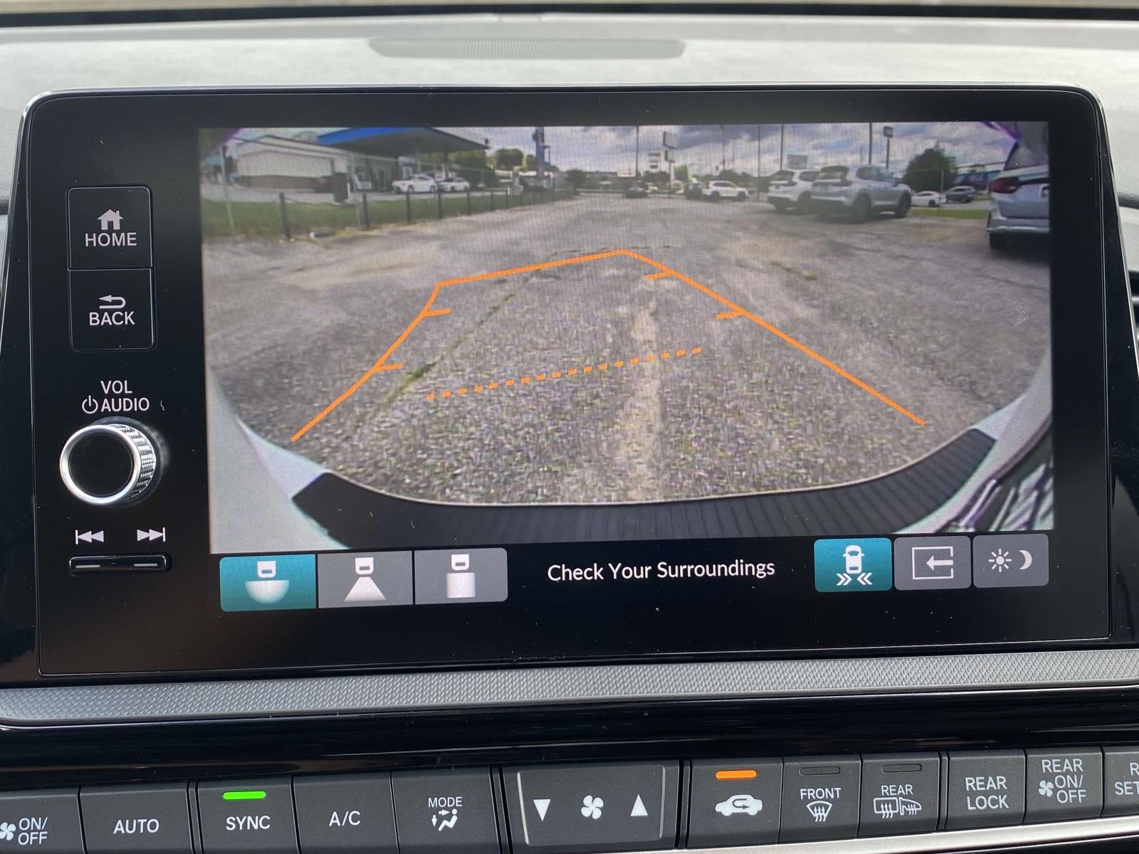 2026 Honda Odyssey Elite - Photo 12