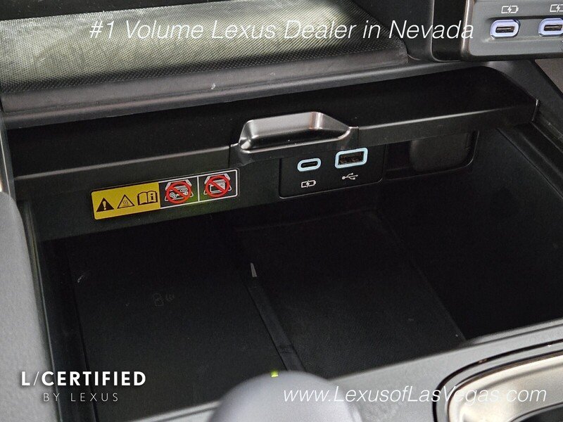 Certified Used 2025 Caviar Lexus PREMIUM image 39