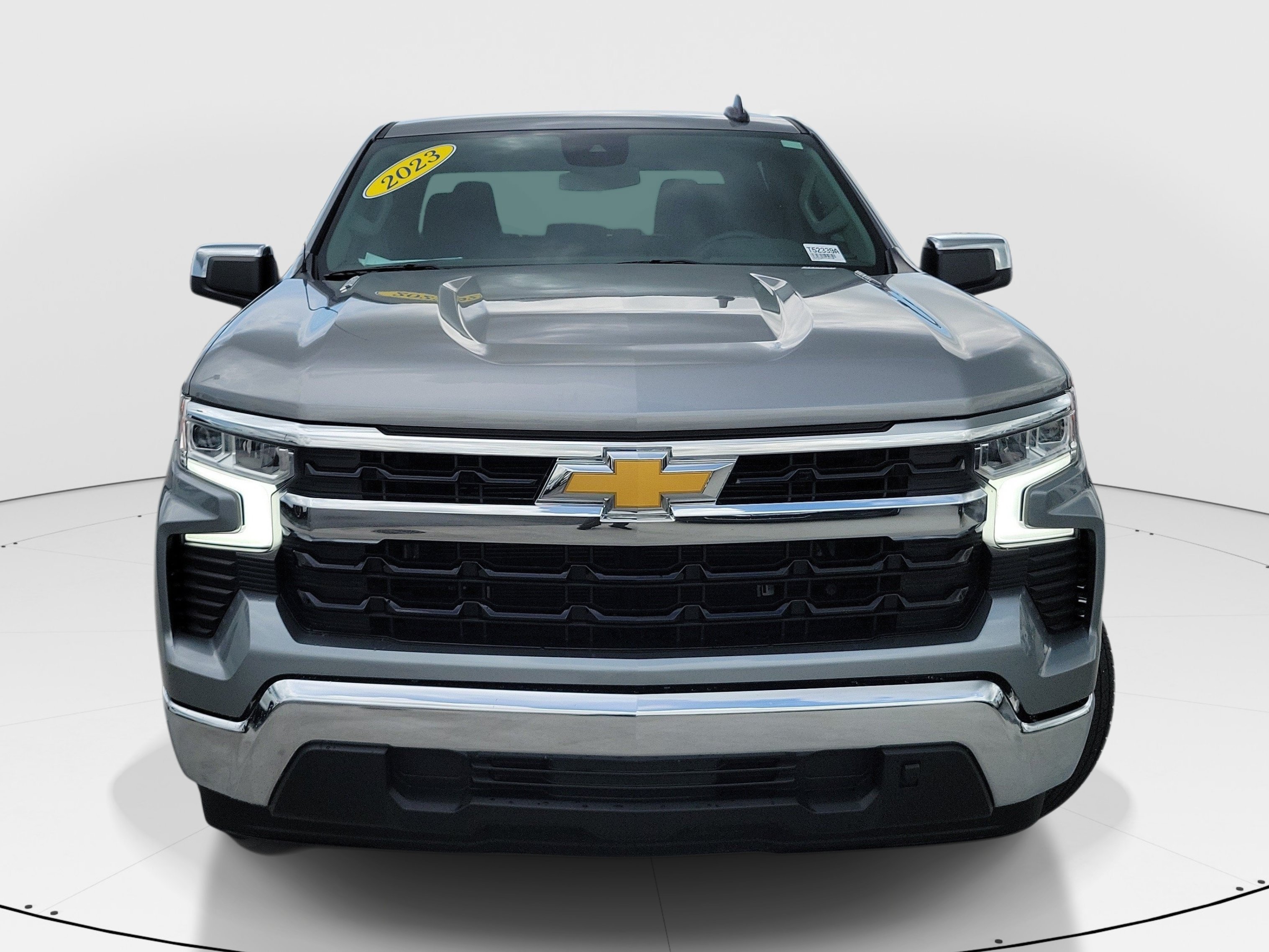 Used 2023 Sterling Gray Metallic Chevrolet LT image 2