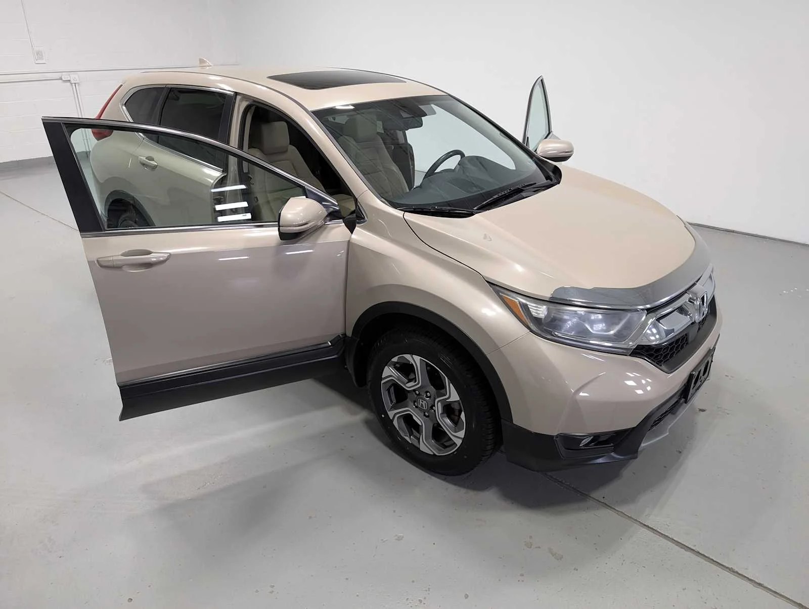 Used 2017 Sandstorm Metallic Honda EX-L image 16